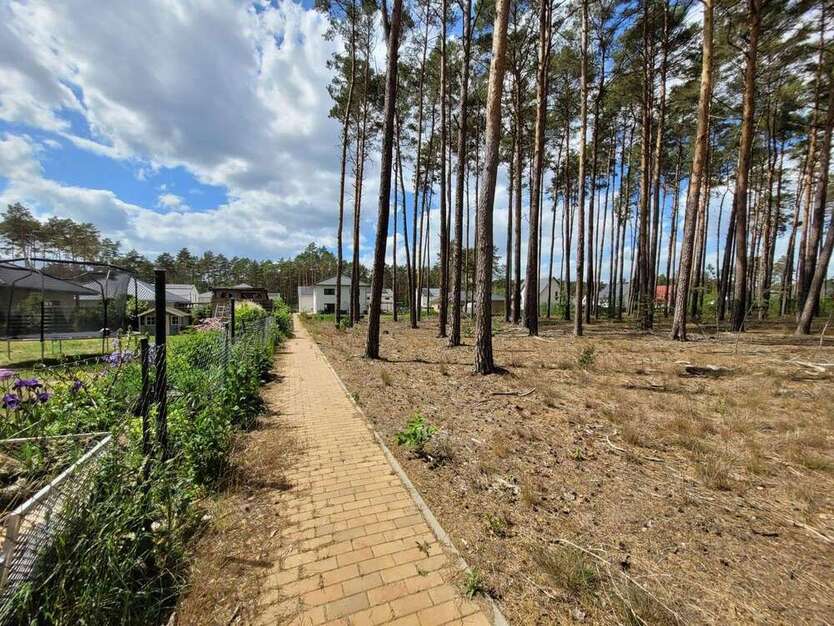 Grundstück zu verkaufen in Borkwalde 237.820 € 1081 m²