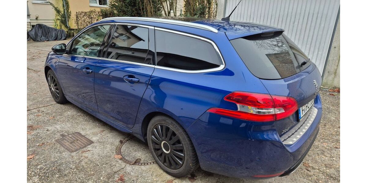 Peugeot 308 73.890 km 12.900 &euro; Frankfurt 60439
