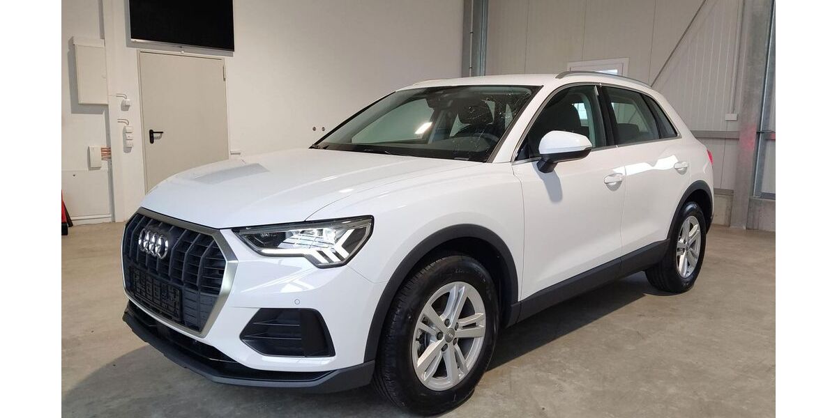 Audi Q3 17.500 km 28.990 &euro; Wörth an der Donau 93086