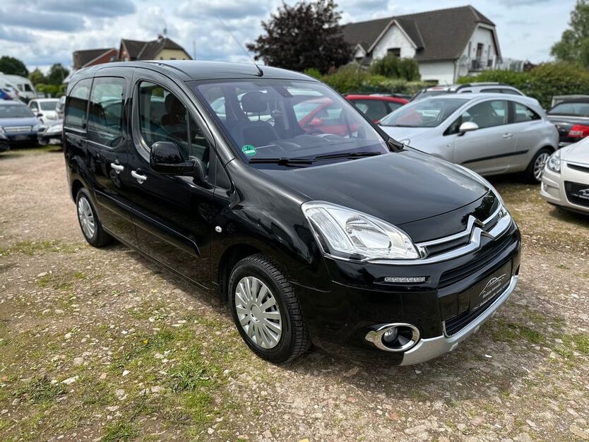 Citroen Berlingo 156.839 km 9.212 € Ahrensbök 23623