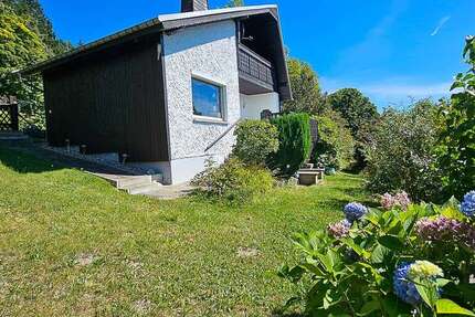 Haus zum Kaufen in Lauter-Bernsbach 70.000 € 50 m² 2 zimmer