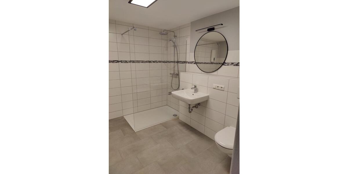 Dachgeschoßwohnung Briedel - 1 Zimmer, 120 m&sup2;, 720&euro; | Angebot:26099019