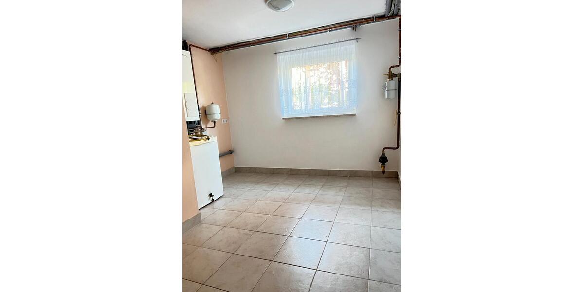 Einfamilienhaus Arendsee (Altmark) - 7 Zimmer, 172 m&sup2;, 230.000&euro; | Angebot:27121343