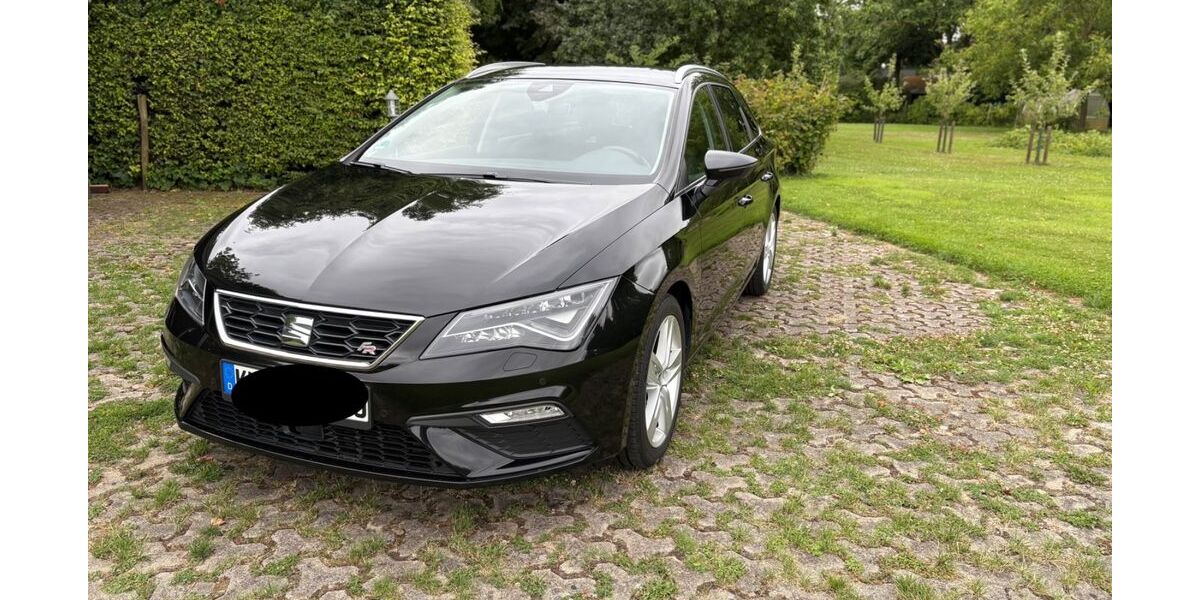 Seat Leon 144.000 km 12.600 &euro; Rees 46459