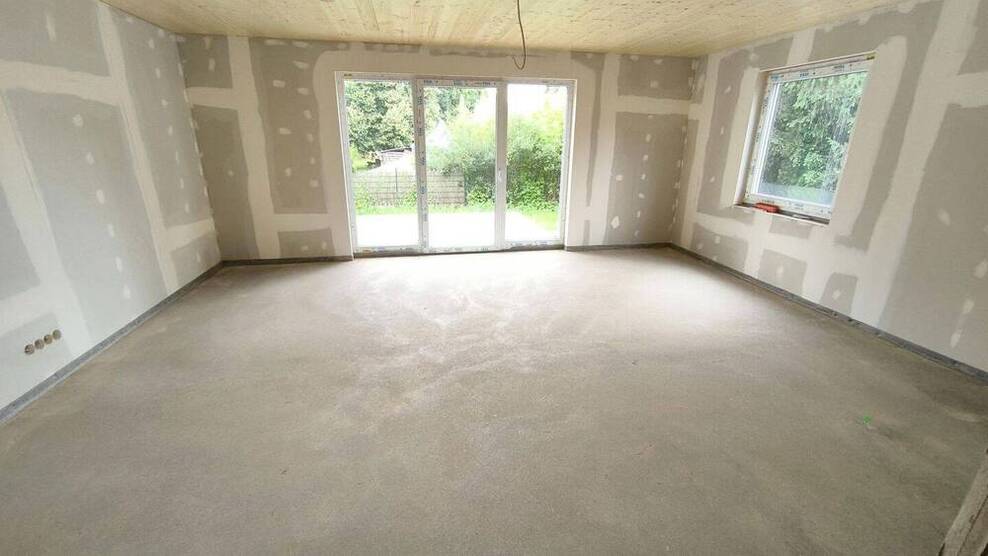 Einzugsfertig! NEUBAU! Idyllisch am Bach! Eine Doppelhaushälfte!
