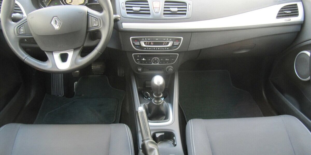 Renault Megane Dynamique -Klima- AHK+ Insp+ 143.547 km 4.250 &euro; Schwalbach/Taunus 65824