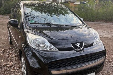 Peugeot 107 111.050 km 2.500 &euro; Hamburg 21147