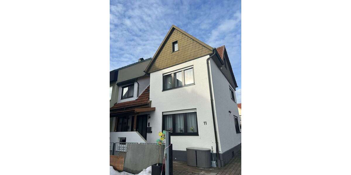 Haus zum Kaufen in Heidenheim 335.000 € 105 m² 9 zimmer