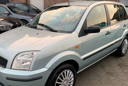 Ford Fusion 120.000 km 2.990 € Moers 47443