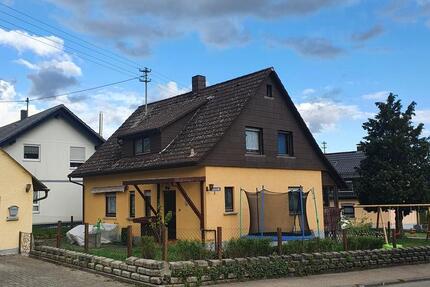 Haus Hechingen - 5 Zimmer, 143 m&sup2;, 350.000&euro; | Angebot:26788197