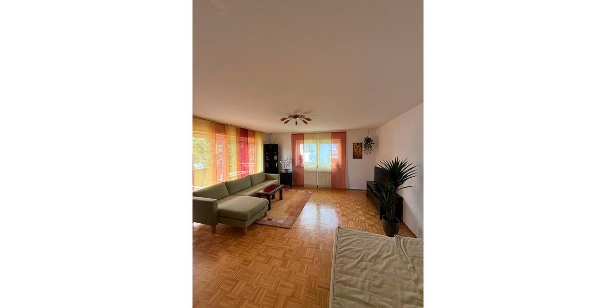 Etagenwohnung Hofheim am Taunus - 3 Zimmer, 97 m&sup2;, 1.300&euro; | Angebot:25607088