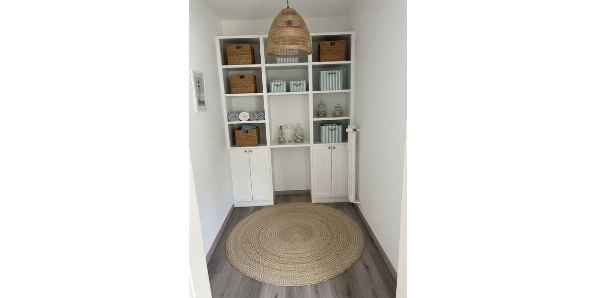 Etagenwohnung Düsseldorf Oberkassel - 2 Zimmer, 74 m&sup2;, 1.097&euro; | Angebot:26329682