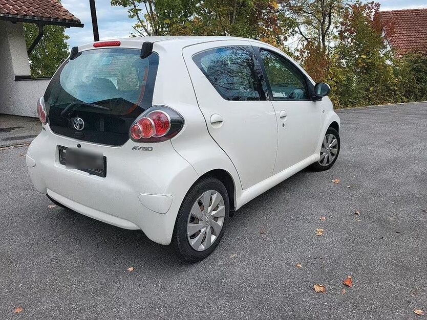 Toyota Aygo (X) 150.000 km 2.950 € Tiefenbach 94113