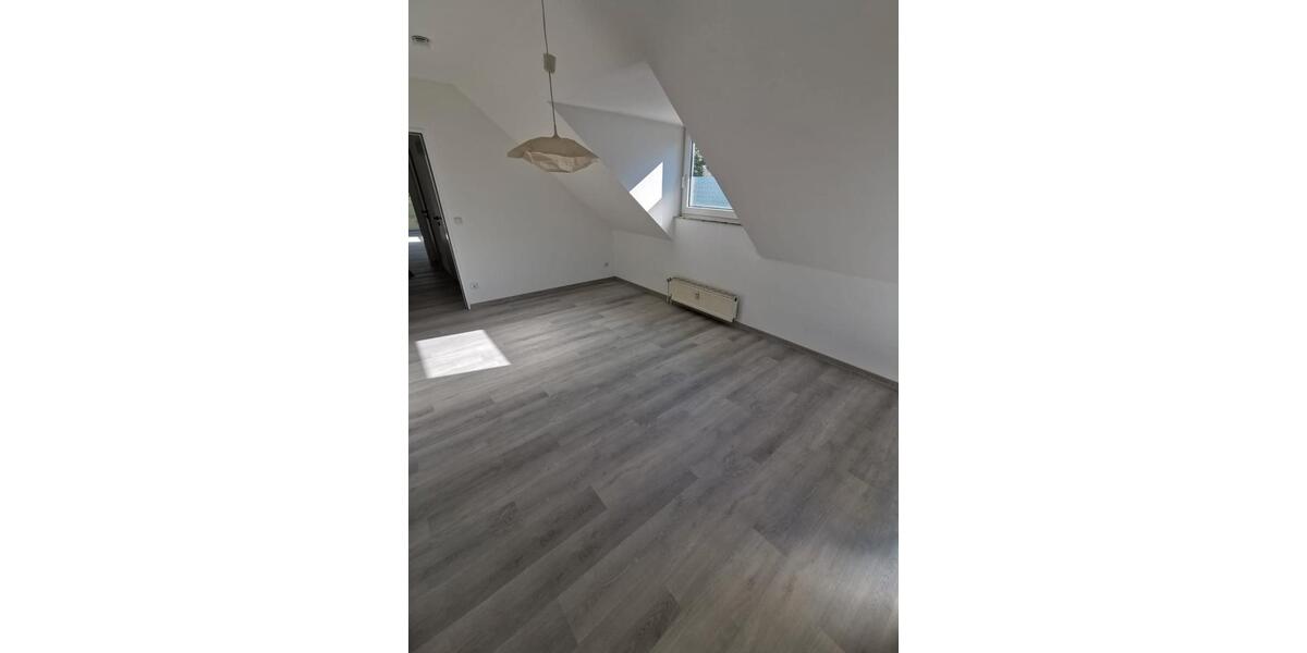 Dachgeschoßwohnung Kassel Philippinenhof-Warteberg - 2 Zimmer, 33 m&sup2;, 84.000&euro; | Angebot:27016003
