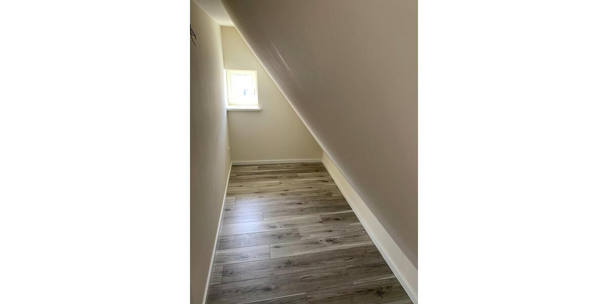 Dachgeschoßwohnung Fürth Altstadt - 2.5 Zimmer, 52 m&sup2;, 225.000&euro; | Angebot:26416036