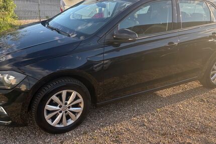 VW Polo 124.500 km 9.900 &euro; Siek 22962