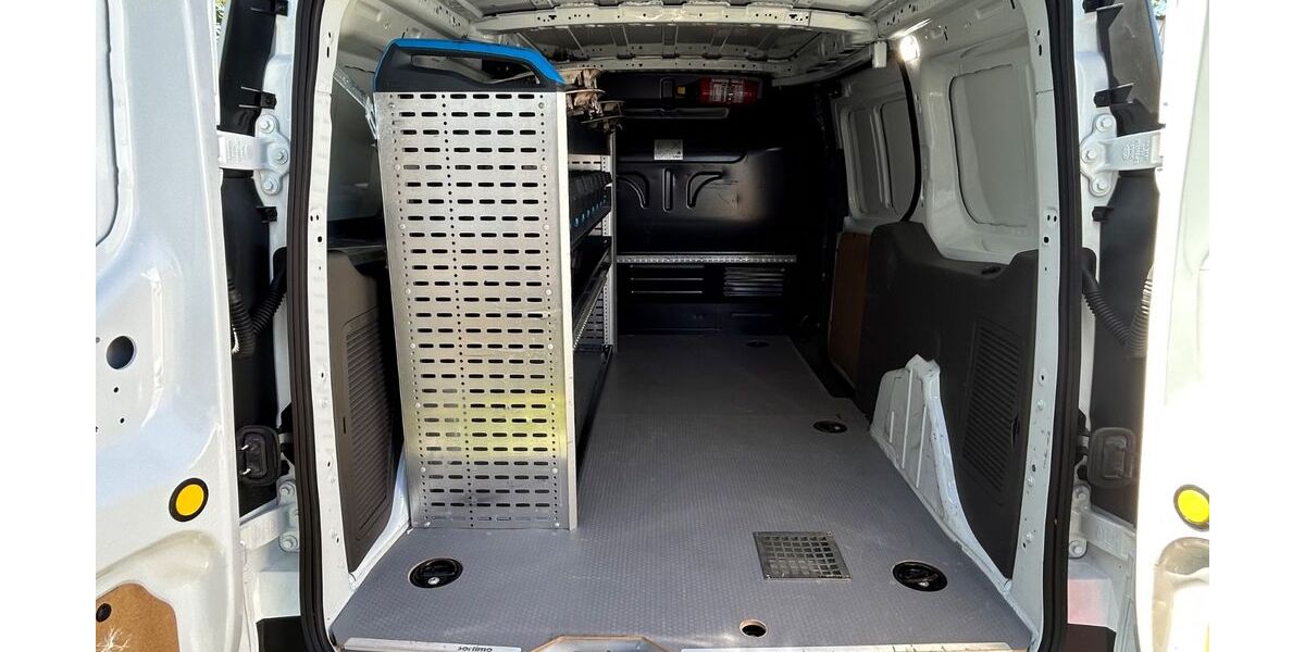 Ford Transit 25.770 km 17.990 &euro; München 81825