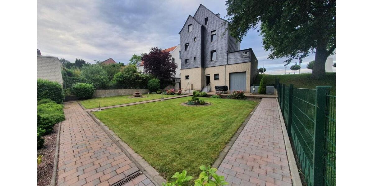 Einfamilienhaus Rheinberg - 7 Zimmer, 167 m&sup2;, 1.883&euro; | Angebot:25172575