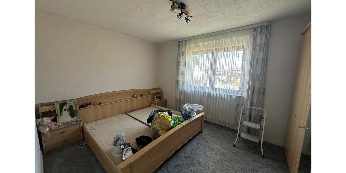 Einfamilienhaus Wadgassen - 7 Zimmer, 141 m&sup2;, 220.000&euro; | Angebot:26951364