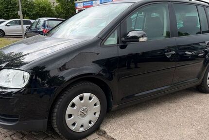 VW Touran 226.000 km 2.500 &euro; Neumünster 24534