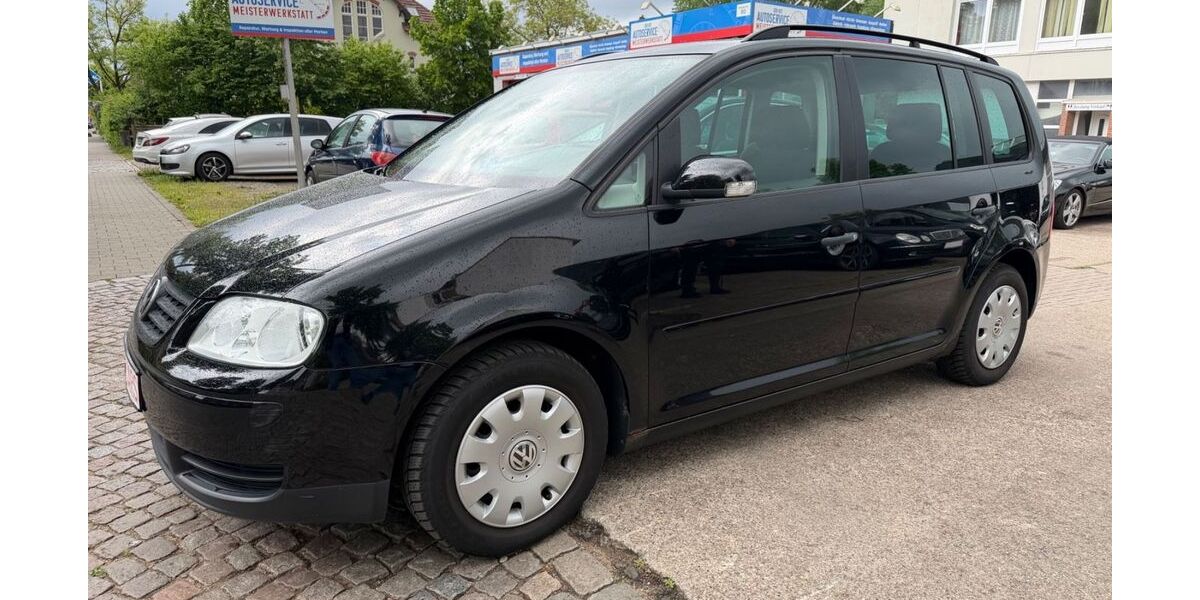 VW Touran 226.000 km 2.500 &euro; Neumünster 24534