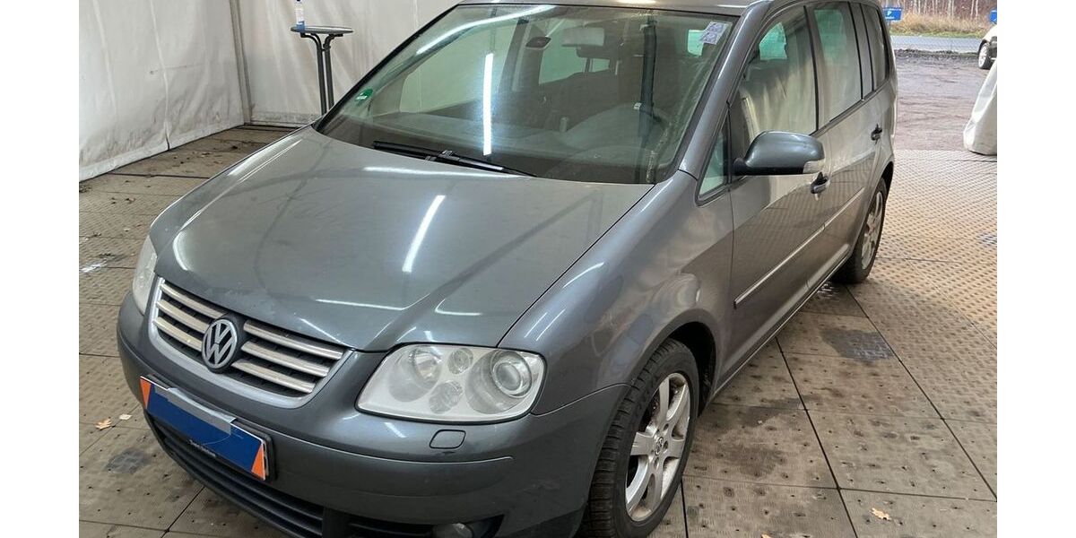 VW Touran 286.000 km 3.950 &euro; FRANKFURT 65933