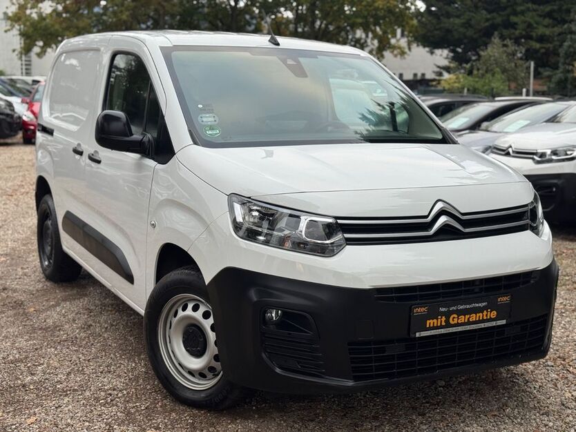 Citroen Berlingo 117.000 km 10.990 € Berlin 13127