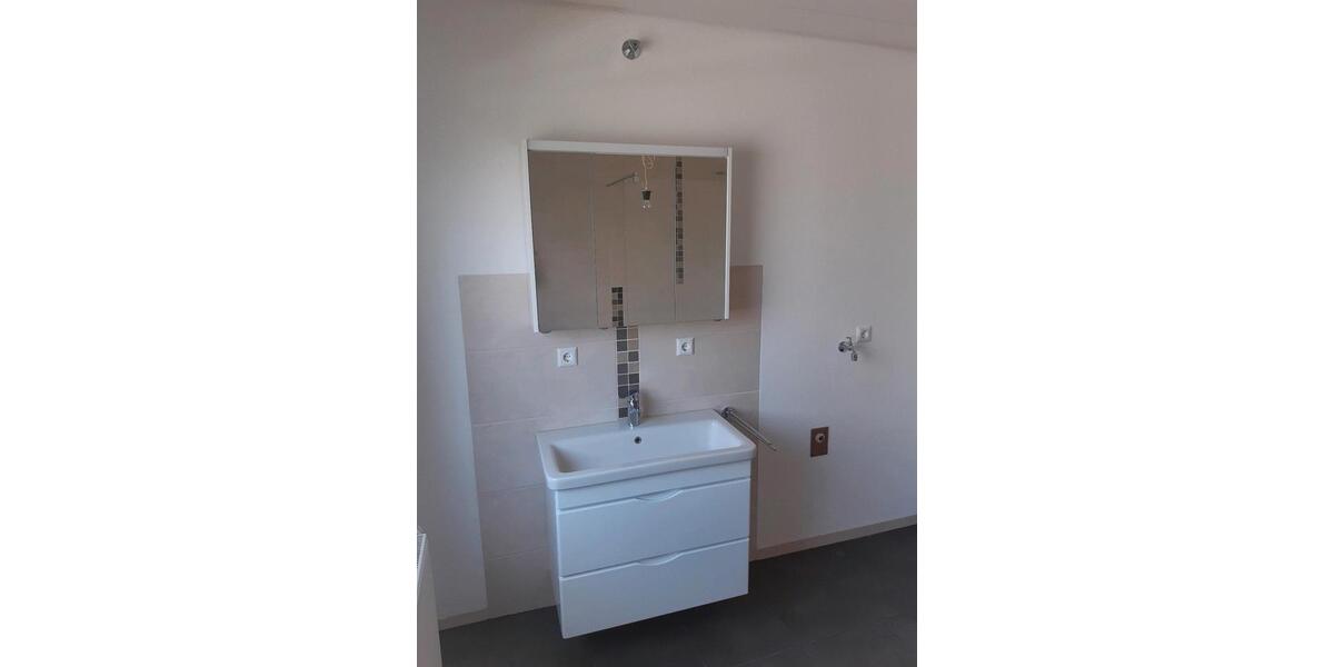 Erdgeschoßwohnung Meßstetten - 3 Zimmer, 87 m&sup2;, 700&euro; | Angebot:24744031