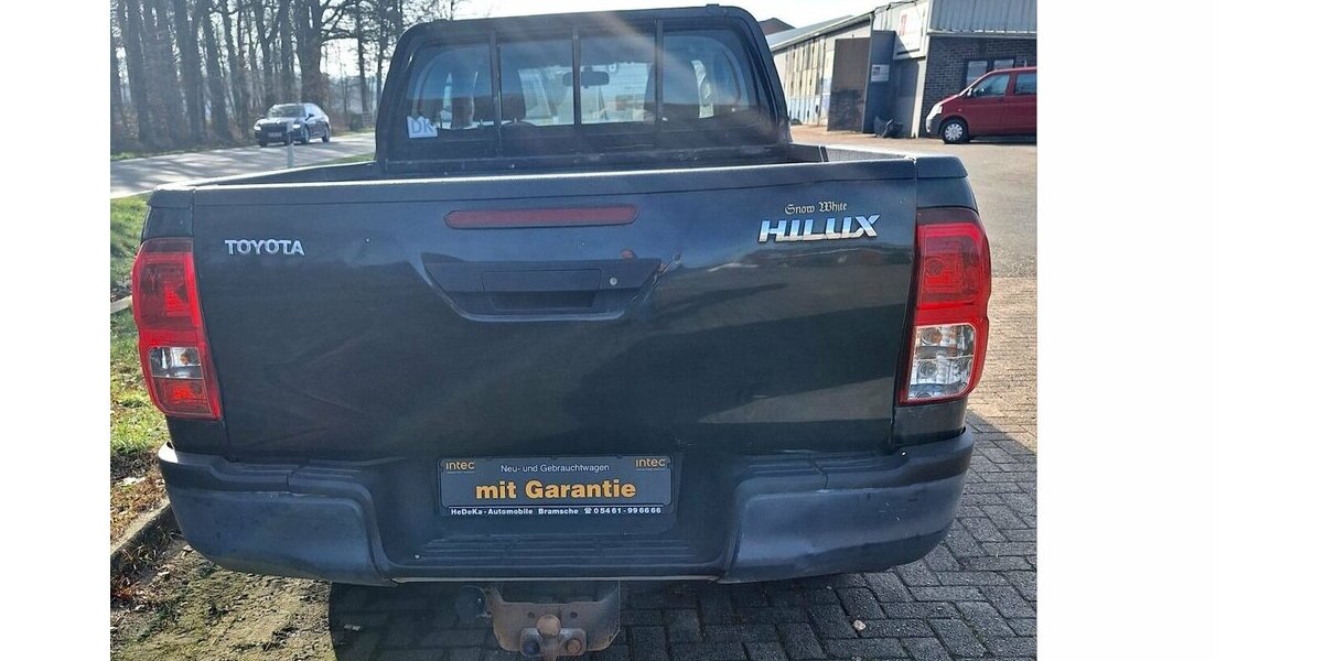 Toyota Hilux Extr.Cab Duty 4x4 Klima AHK 103.900 km 22.550 &euro; Bramsche 49565