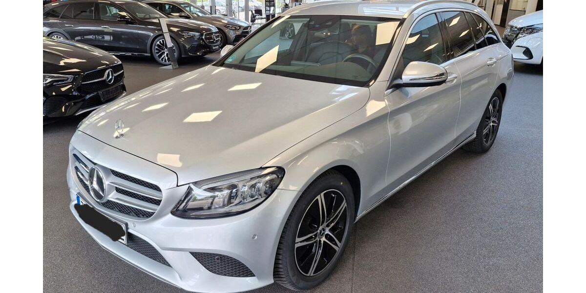 Mercedes-Benz C 180 42.000 km 27.499 &euro; Jüterbog 14913