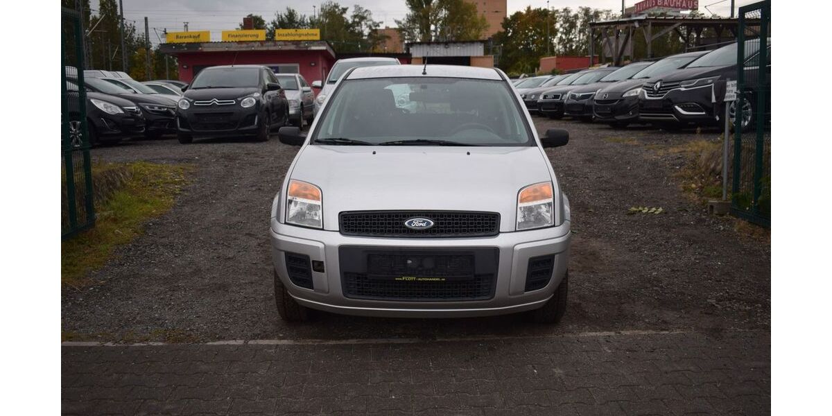 Ford Fusion 121.000 km 2.499 € Berlin 13597