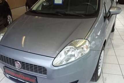 Fiat Grande Punto 131.000 km 2.990 &euro; Leupoldsgrün 95191