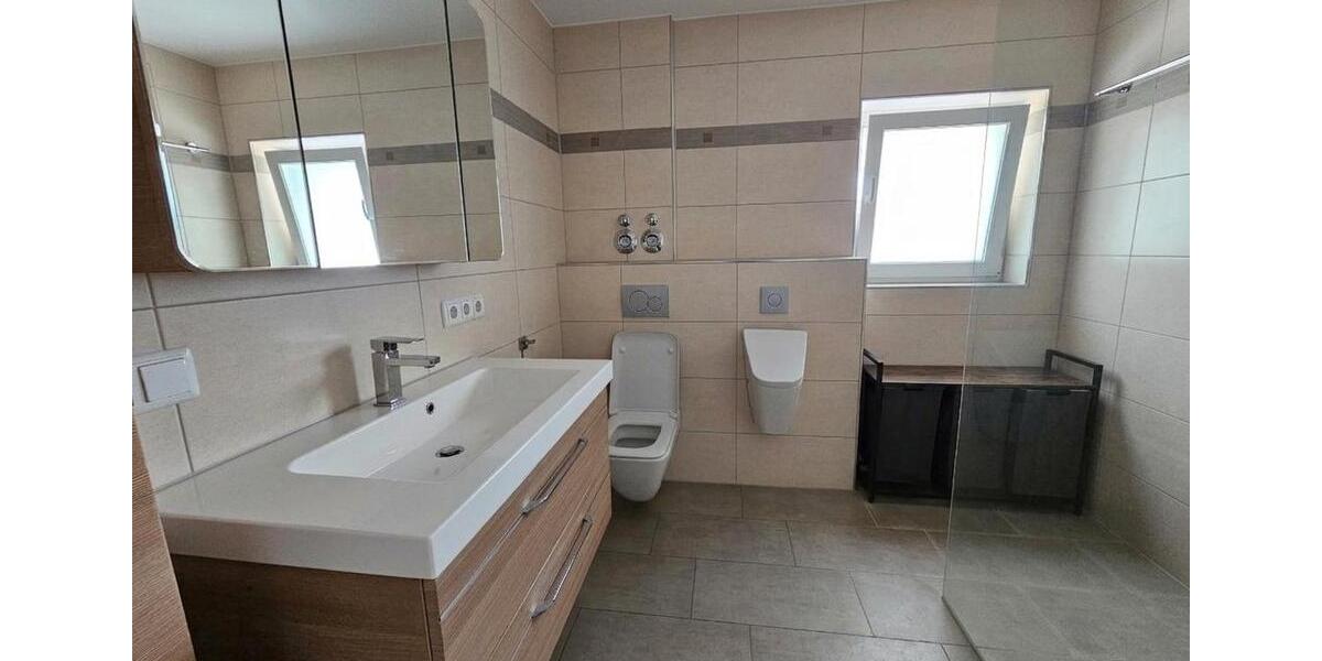 Mehrfamilienhaus, Wohnhaus Poppenricht - 8 Zimmer, 296 m&sup2;, 699.000&euro; | Angebot:26833057