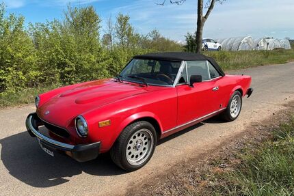 Fiat 124 Spider