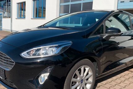 Ford Fiesta 131.014 km 7.300 &euro; Herleshausen 37293