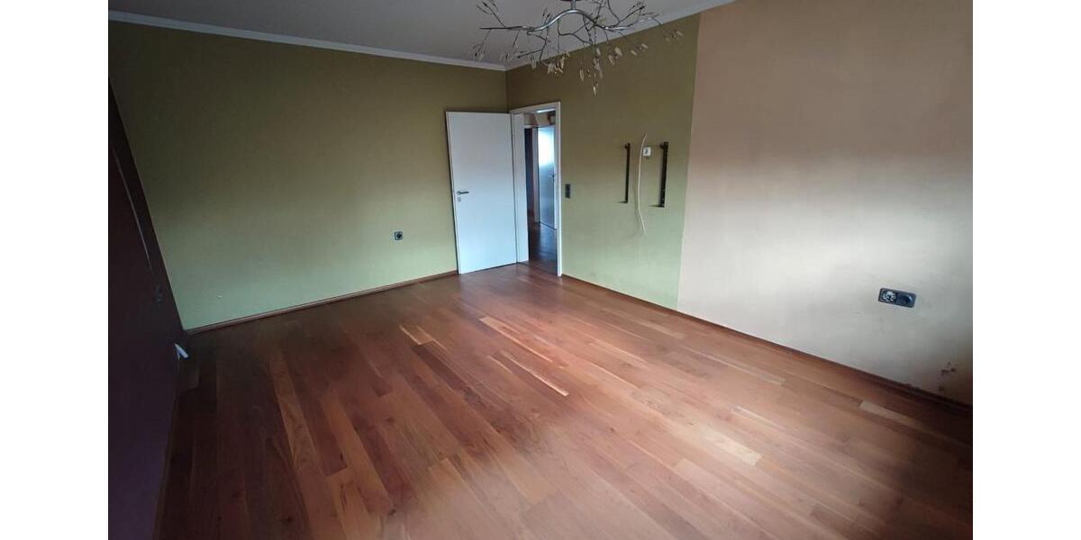 Einfamilienhaus Herrieden - 10 Zimmer, 300 m&sup2;, 1.150.000&euro; | Angebot:26661611