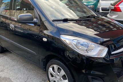 Hyundai i10 68.425 km 2.990 &euro; Fürth ( bei Nürnberg ) 90762