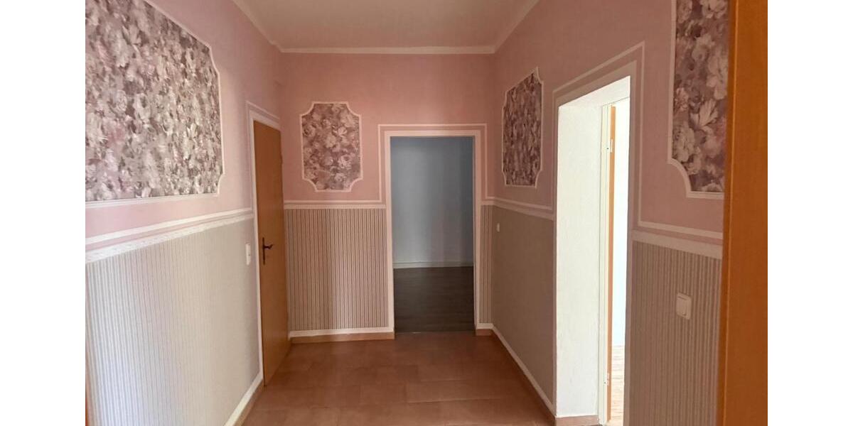 Erdgeschoßwohnung Seegebiet Mansfelder Land - 5 Zimmer, 120 m&sup2;, 750&euro; | Angebot:25280755