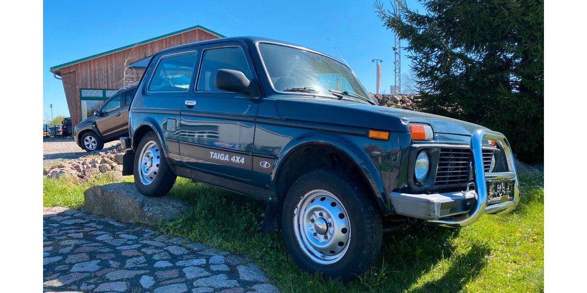 Lada Niva 132.850 km 2.799 &euro; Mockrehna 04862