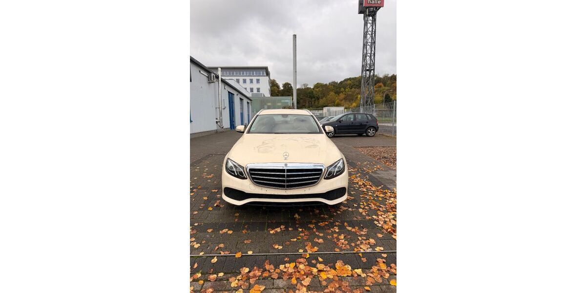 Mercedes-Benz E 200 316.000 km 7.999 &euro; Guxhagen 34302
