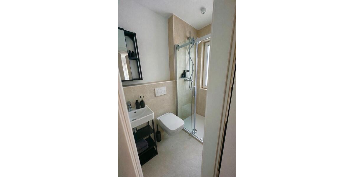 Etagenwohnung Taunusstein - 1 Zimmer, 16 m&sup2;, 650&euro; | Angebot:25049889