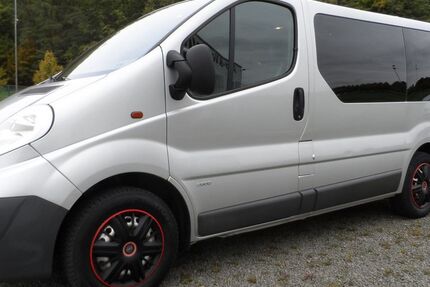 Opel Vivaro 155.414 km 8.995 € Niederschmalkalden 98574