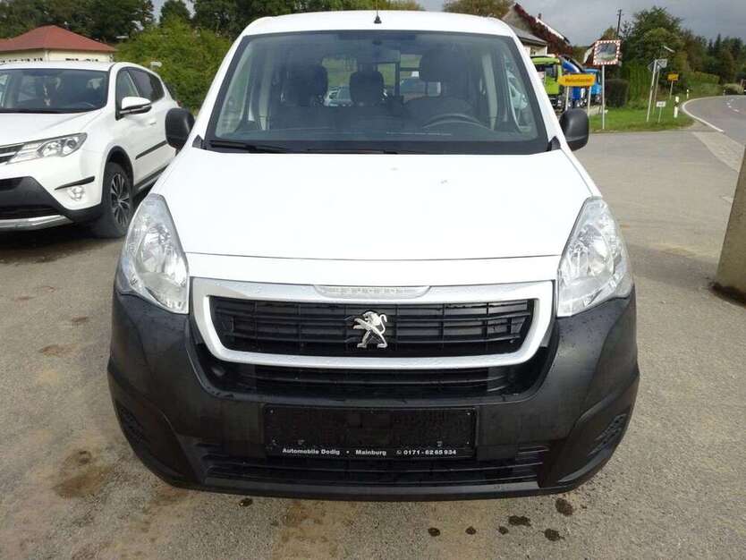 Peugeot Partner 49.176 km 7.900 € Mainburg/Oberempfenbach 84048