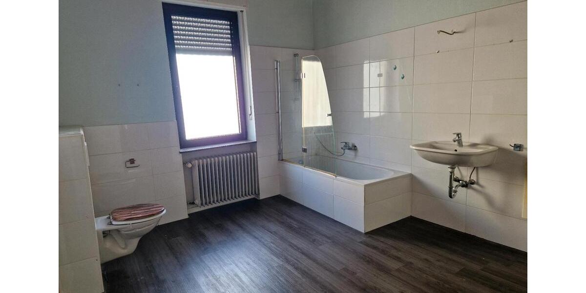 Einfamilienhaus Saarbrücken Dudweiler - 6 Zimmer, 155 m&sup2;, 192.000&euro; | Angebot:27027313