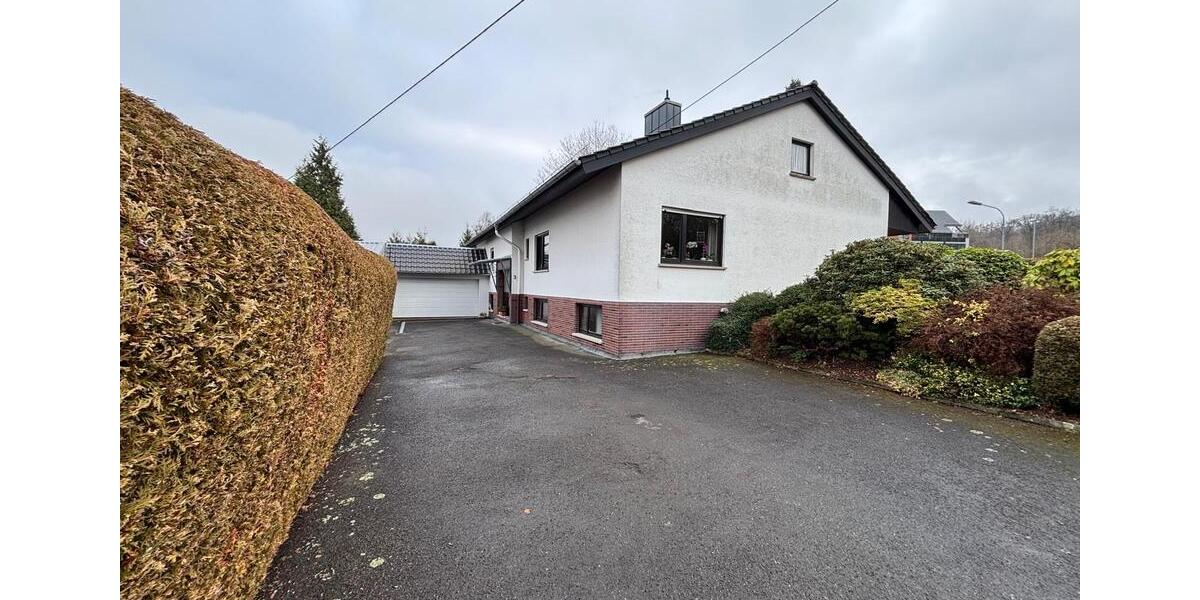 Einfamilienhaus Kastellaun - 10 Zimmer, 340 m&sup2;, 498.000&euro; | Angebot:25280873