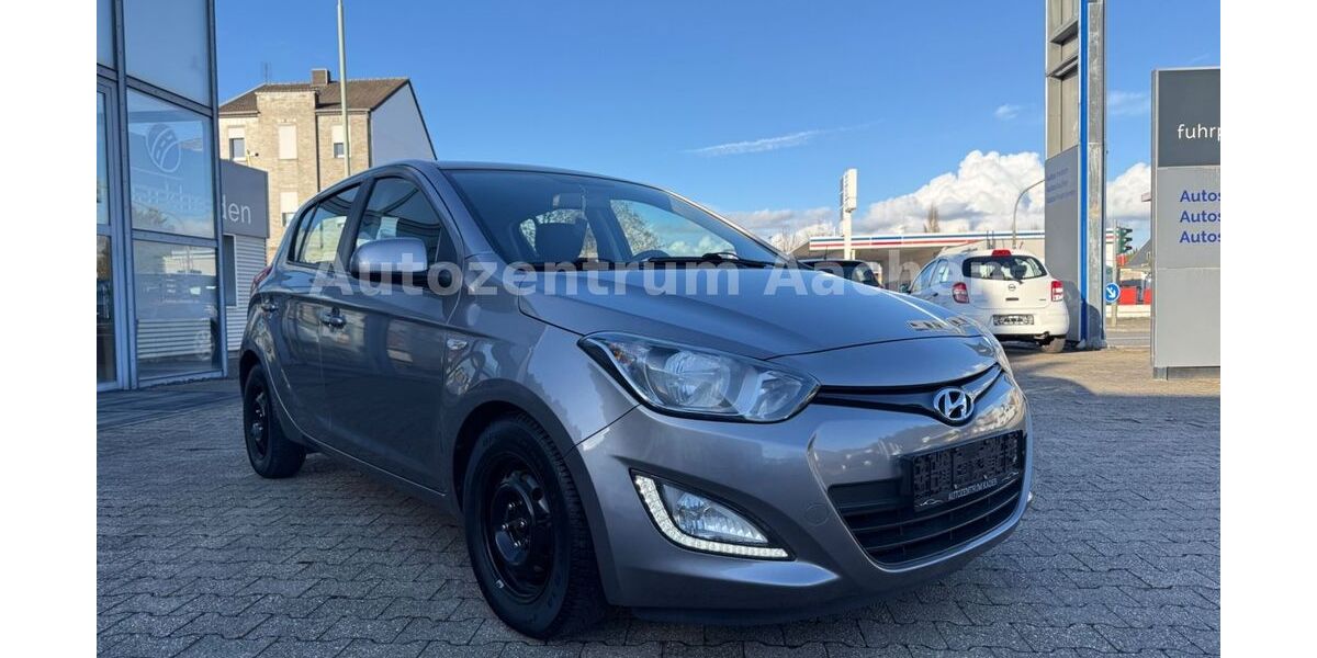 Hyundai i20 100.000 km 5.499 &euro; Eschweiler 52249