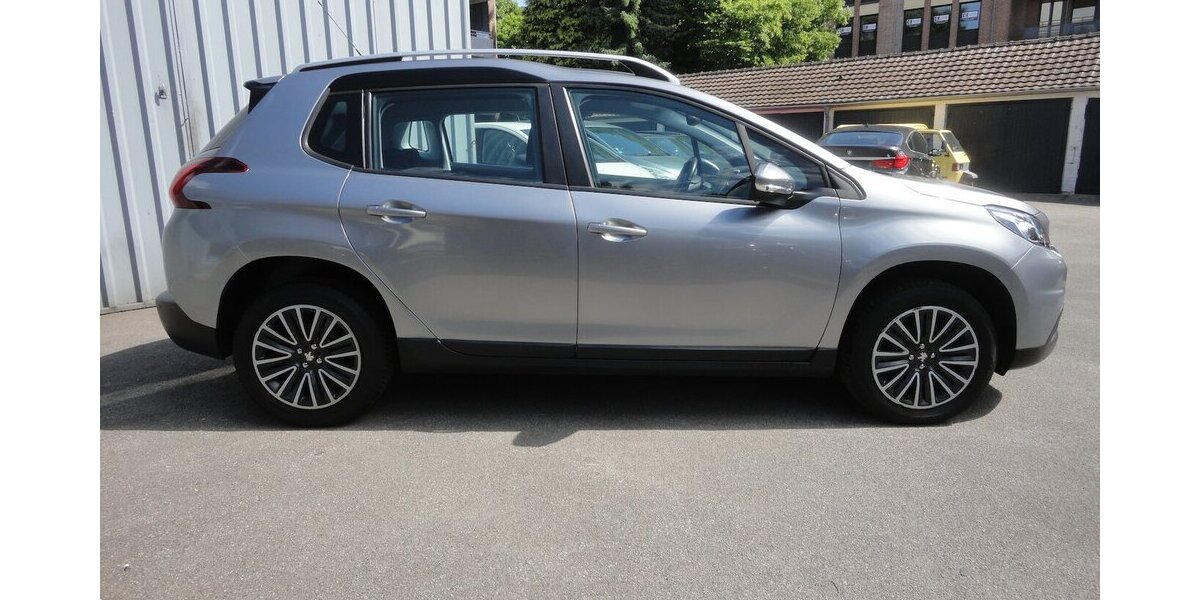 Peugeot 2008 Active 1,2 Klima SHZ PDC Allwetter 60.000 km 8.990 &euro; Neuss 41462