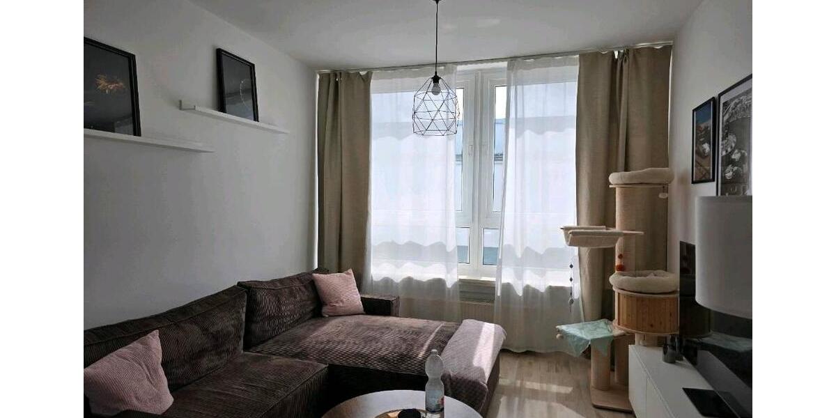 Etagenwohnung Bitterfeld-Wolfen Wolfen - 2 Zimmer, 62 m&sup2;, 105.000&euro; | Angebot:27143920