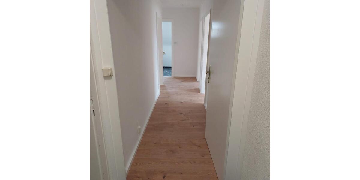 Dachgeschoßwohnung Frankfurt am Main Schwanheim - 2 Zimmer, 48 m&sup2;, 700&euro; | Angebot:26407665