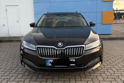 Skoda Superb 34.500 km 32.990 &euro; Schauenburg 34270